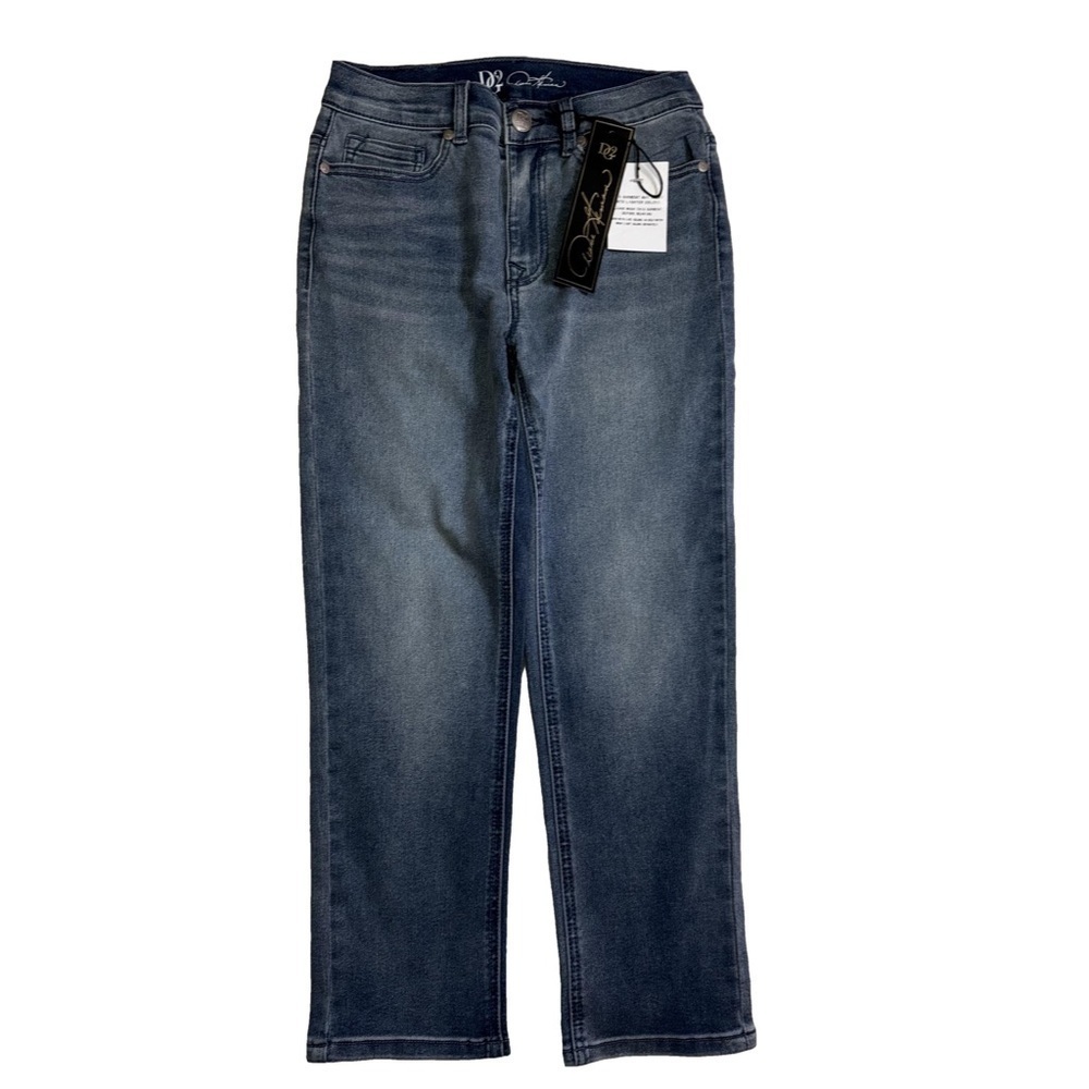 DG2 Curve Skinny Jeans Size 2 Medium Wash Stretch Denim Flattering Fit NWT